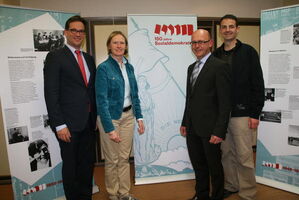 v.l.:MdB Pronold, Madlen Melzer (Schierling), Sebastian Hutzenthaler (Ergoldsbach), Martin Kreutz (Mallersdorf-Pfaffen.)