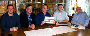 Stefan Diewald (Mitte), Theo Göldl (2.v.li.) und Martin Kreutz (2.v.re.), Martin Schießwohl(re) und Michael Wittmann(li)