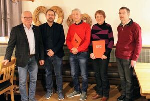 Von links: Josef Anzenberger, Matthias Amann, Otto Schötz, Johanna Schötz, Dr. Otto Heitzer